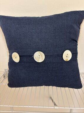 Accent pillow